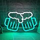 LED Neonschild mit zwei anstoßenden Bierkrügen und Schaum Motiv als dekorative Neon Wandbeleuchtung für Bar Partykeller Küche oder geselligen Wohnbereich