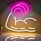 LED-Neonschild mit muskulösem Arm und Hantel