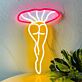 Abstraktes LED Neonschild in organischer Form mit pflanzeninspirierter Silhouette als moderne Wanddekoration für stilvolle Innenräume