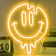 Schmelzendes Smiley Gesicht LED-Neonschild Wohnzimmer Bar