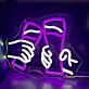 Dekoratives LED Neonschild mit anstoßenden Gläsern Motiv als stimmungsvolle Wandbeleuchtung für Bar Party oder Wohnzimmer