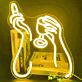 Stimmungsvolles LED Neonschild mit abstraktem Hände und Glas Motiv als moderne Wandbeleuchtung für Bar Wohnzimmer oder Lounge