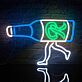 Kreatives LED Neonschild mit laufender Flasche und abstrakter Flüssigkeitsform als moderne Wandbeleuchtung für Bar Wohnzimmer oder Lounge
