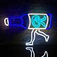 Kreatives LED Neonschild mit laufender Flasche und abstrakter Flüssigkeitsform als moderne Wandbeleuchtung für Bar Wohnzimmer oder Lounge
