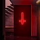 umgekehrtes Kreuz LED-Neonschild für Club oder Bar