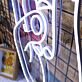 Hand mit Rockgeste LED-Neonschild für Bar Club