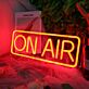 ON AIR LED-Neonschild für Studio Büro