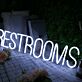 WC Neonschild – LED Neon Wegweiser für Gastronomie & Gewerbe