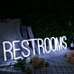 WC Neonschild – LED Neon Wegweiser für Gastronomie & Gewerbe