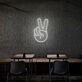 Hand mit Victory Zeichen LED-Neonschild für Cafe Bar
