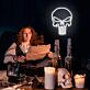 Totenkopf mit stilisierten Augenhöhlen LED-Neonschild für Bar und Gaming