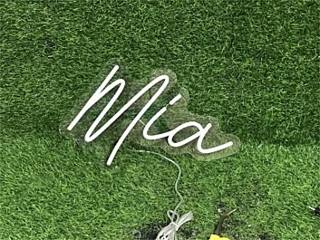 Mia LED-Neonschild Wohnzimmer Kinderzimmer