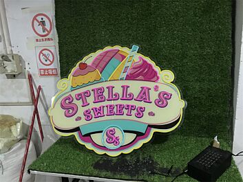 STELLA&#039;S SWEETS LED-Neonschild für Café und Bäckerei