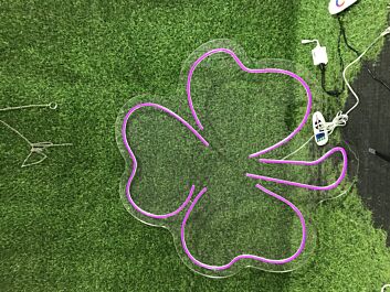 Vierblättriges Kleeblatt LED-Neonschild Wohnzimmer Bar