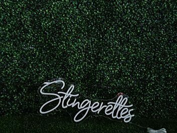 Stingerettes LED-Neonschild für Studio und Event