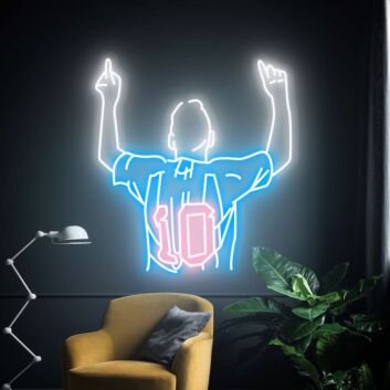 Fußballspieler mit erhobenen Armen und Trikotnummer 10 LED-Neonschild für Wohnzimmer Sportbar