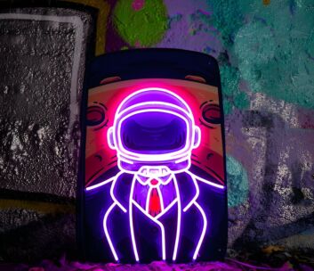 Astronaut im Anzug LED-Neonschild für Gamingzimmer und Bar