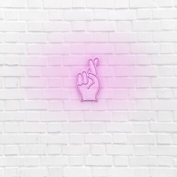 Hand mit gekreuzten Fingern LED-Neonschild Wohnzimmer Bar