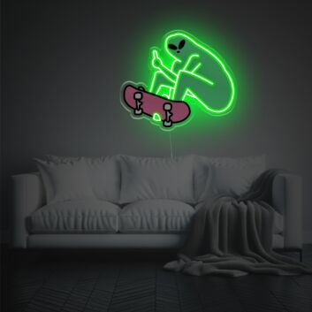 Pop Art Neon LED Wandbild mit skateboardfahrender Alien Figur modernes urbanes Lichtdesign für Wohnzimmer Jugendzimmer oder kreative Räume mit UV-Druck