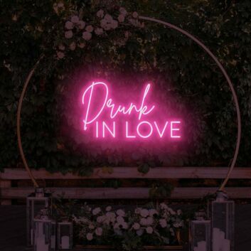 Drunk In Love LED-Neonschild für Hochzeit und Bar