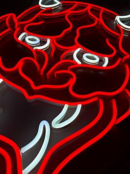 Japanischer Oni Maske LED-Neonschild für Bar Tattoo Studio