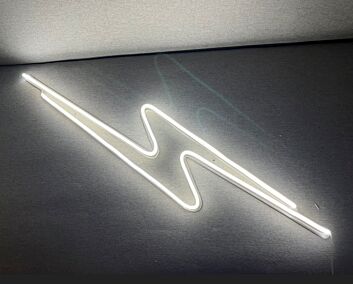Blitzsymbol LED-Neonschild Wohnzimmer Bar
