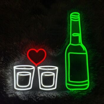 Bierflasche und Schnapsgläser mit Herzsymbol LED-Neonschild für Bar Club