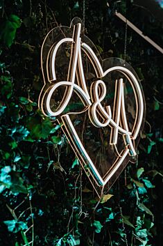 Personalisierte Initialen Herz Neon LED Neonschild
