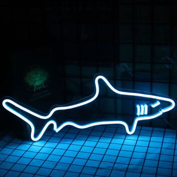 Modernes Hai LED Neonschild im minimalistischen Design als blaue Wanddekoration für Wohnraum Kinderzimmer und kreative Räume