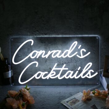 Conrad&#039;s Cocktails LED-Neonschild für Bar und Zuhause