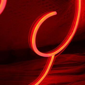 Modernes LED Neonschild Wolken Motiv abstraktes Neon Wandlicht für Wohnzimmer Schlafzimmer Café oder Studio