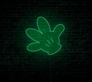 Comic-Hand mit drei ausgestreckten Fingern LED-Neonschild Gaming Wohnzimmer