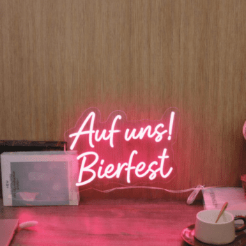 Auf uns! Bierfest LED-Neonschild für Bar und Festival