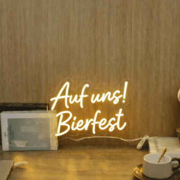 Auf uns! Bierfest LED-Neonschild für Bar und Festival