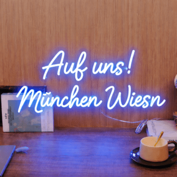 Auf uns! München Wiesn LED-Neonschild für Bar Festival