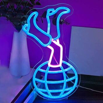 Beine mit Stiefeln auf Kugel LED-Neonschild für Party und Bar