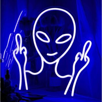 Abstraktes LED Neonschild mit futuristischer Maskenfigur und stilisierten Handgesten als modernes Kunstobjekt für kreative Wohnräume