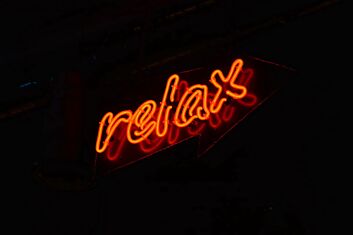 relax LED-Neonschild für Bar und Lounge