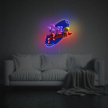 777 in Plastic LED Neonschild Vintage Stil