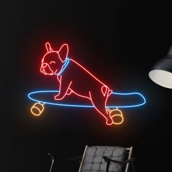 Französische Bulldogge auf Skateboard LED-Neonschild Wohnzimmer Jugendzimmer