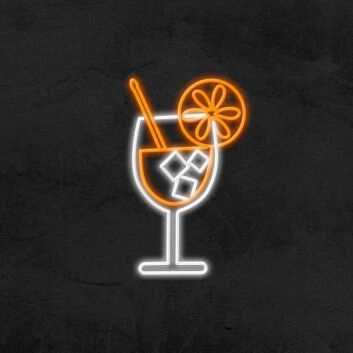 Cocktailglas mit Orangenscheibe und Eiswürfeln LED-Neonschild Bar Club