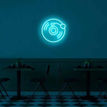 Vinylschallplatte mit Tonarm LED-Neonschild Bar Cafe