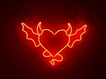 Herz mit Teufelshörnern und Flügeln LED-Neonschild für Bar Club