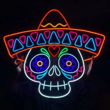 Buntes LED Neonschild mexikanischer Totenkopf mit Sombrero als dekorative Wandbeleuchtung