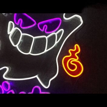 LED Neonschild grinsendes Monster Gesicht mit Flammen Element als kreative Wandbeleuchtung für Gaming Zimmer Bar Studio oder moderne Raumdekoration