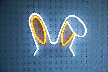Hasenohren LED-Neonschild Wohnzimmer Kinderzimmer