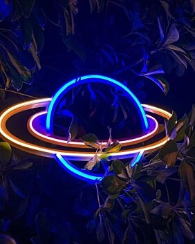 Planet mit Ring LED-Neonschild Wohnzimmer Kinderzimmer