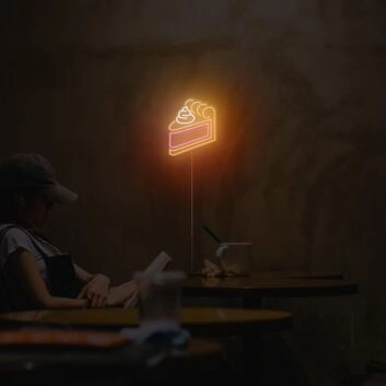 Minimalistisches Kuchenstück Motiv LED Neonschild Stilvolle Neon Wanddekoration für Café Küche Wohnzimmer und gemütliche Räume