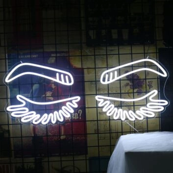 Dekoratives LED Neonschild Engelsflügel in Weiß elegantes Neon Wandlicht für Schlafzimmer Wohnzimmer oder Foto Hintergrund
