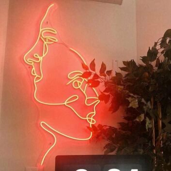 Linienzeichnung eines Gesichtsprofils LED Neonschild Wohnzimmer Atelier